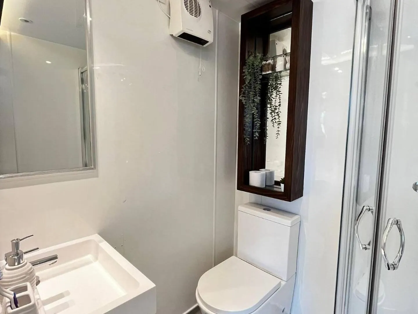 Apt 10 Beachside Beauty Lux Studio Steps From Beach Brighton