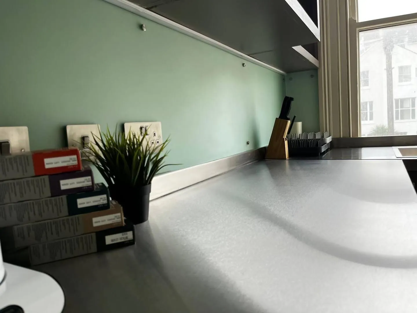 Apt 10 Beachside Beauty Lux Studio Steps From Beach Brighton Apartment